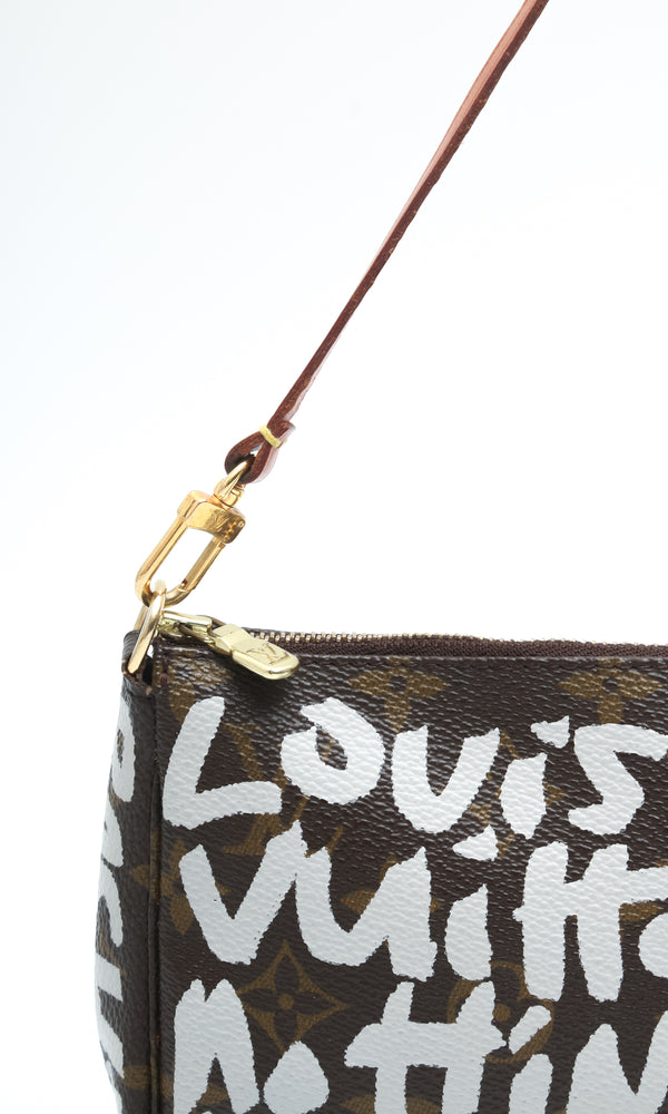 Louis Vuitton Graffiti Pochette