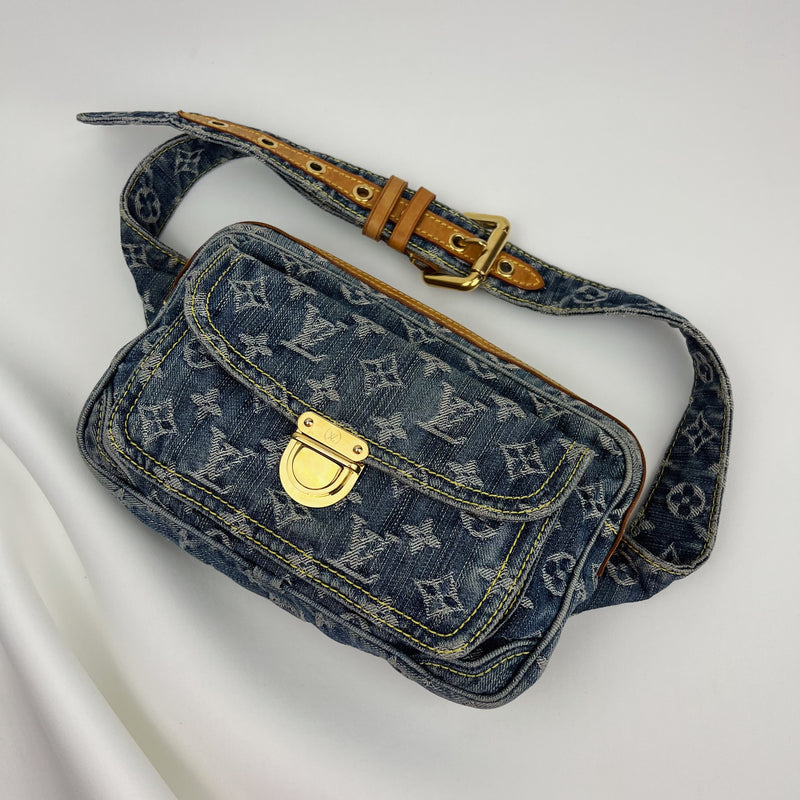 Louis Vuitton Teddy Bum Bag West Pouch 14145 Ivory / Brown Unisex Body Bag  M55425 Louis Vuitton Used – 銀蔵オンライン